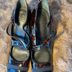 Tory Burch Women's Amble Tortoise Shell criss cross heel